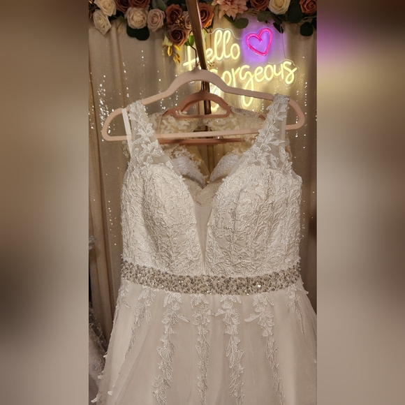 Abaowedding White Wedding Gown Lace Tulle Applique Illusion V Neck NWT - Picture 9 of 12